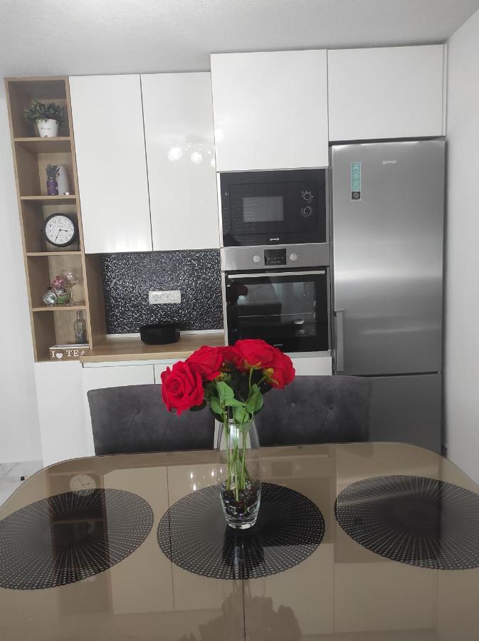 Apartman Ana ชาพลินา ภายนอก รูปภาพ